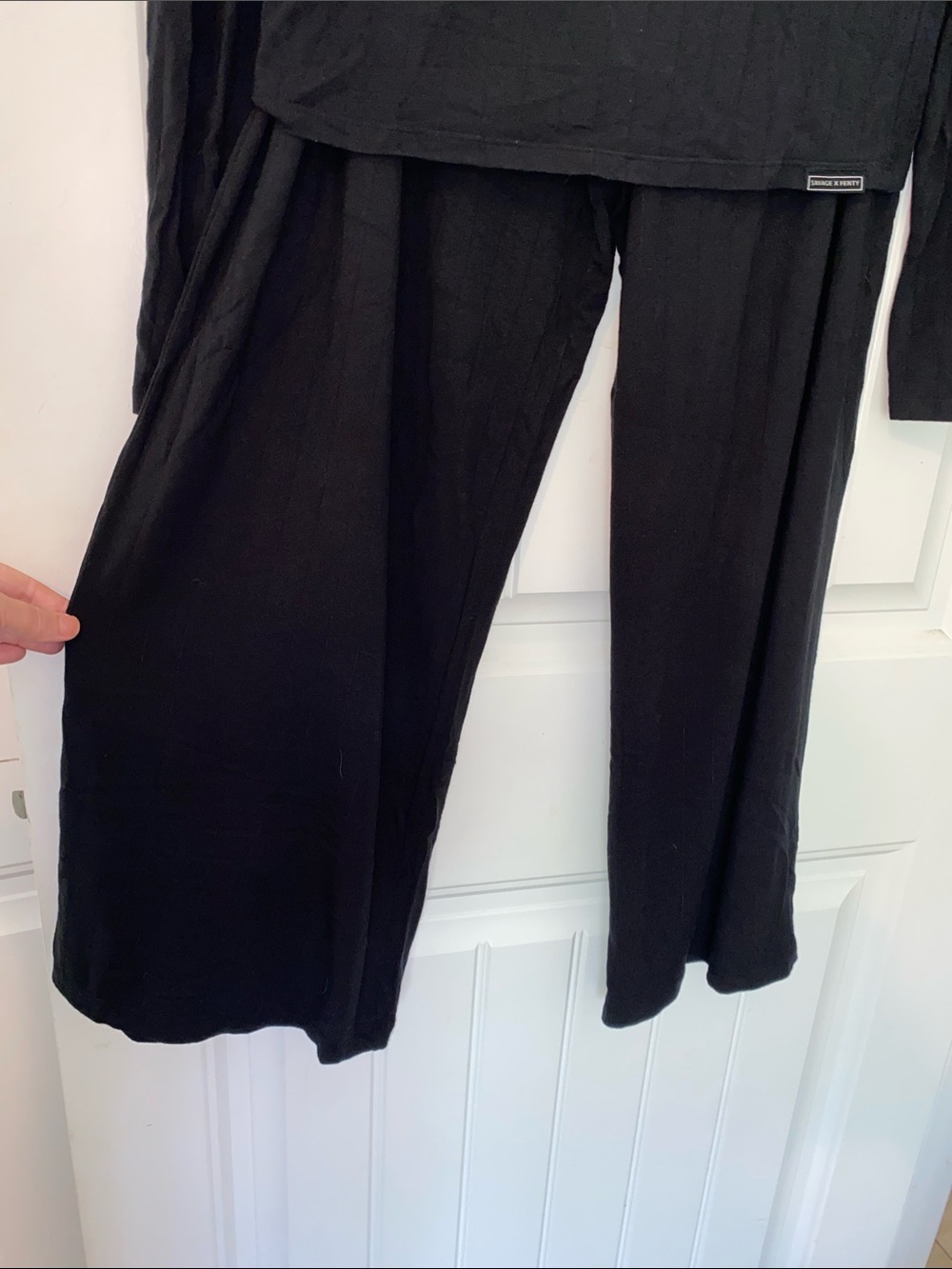 Savage X Fenty Black Ribbed Lounge Set size XL (top and pants) - Picture 8 of 8